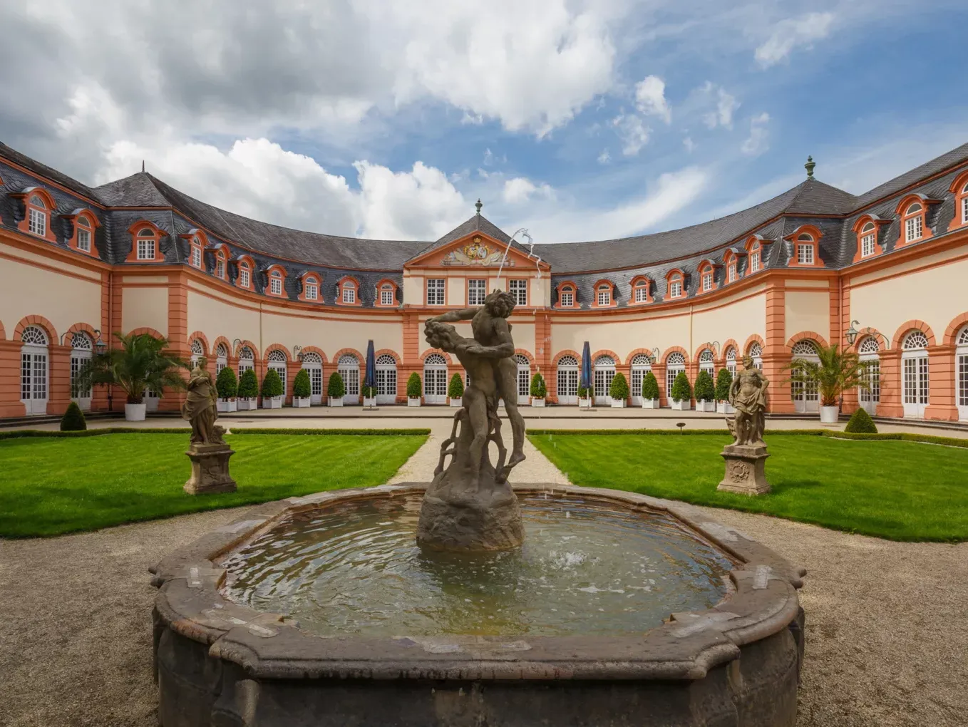Fotoquelle: Staatliche Schlösser und Gärten Hessen Foto Michael Leukel